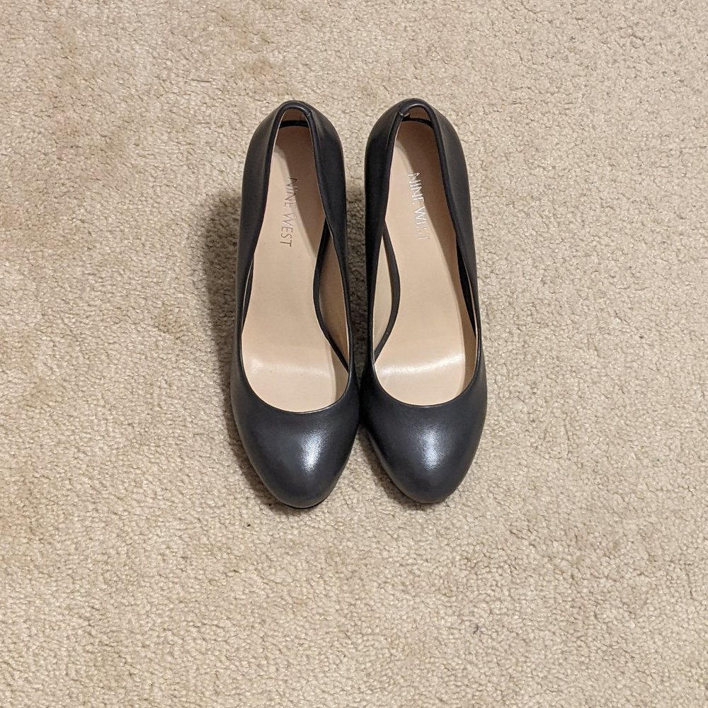 Dark Gray Nine West Pumps Size 7